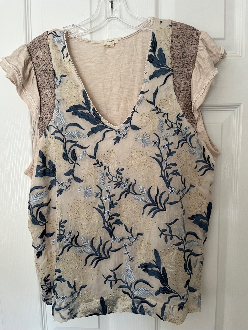 TINY Anthropologie embroidered flutter cap sleeve blue beige top boho v neck XL
